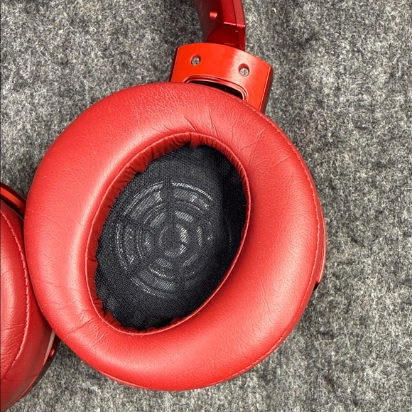 Sony Vibrant Red Over-Ear Headphones MDR-XB950BT Bluetooth - Picture 9 of 14